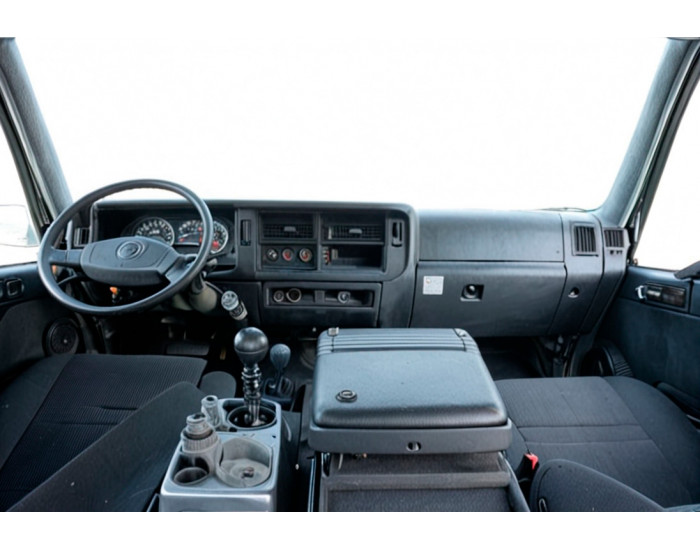 Isuzu Forward 18.0 бортовой с тентом Isuzu Forward 18.0 бортовой с тентом