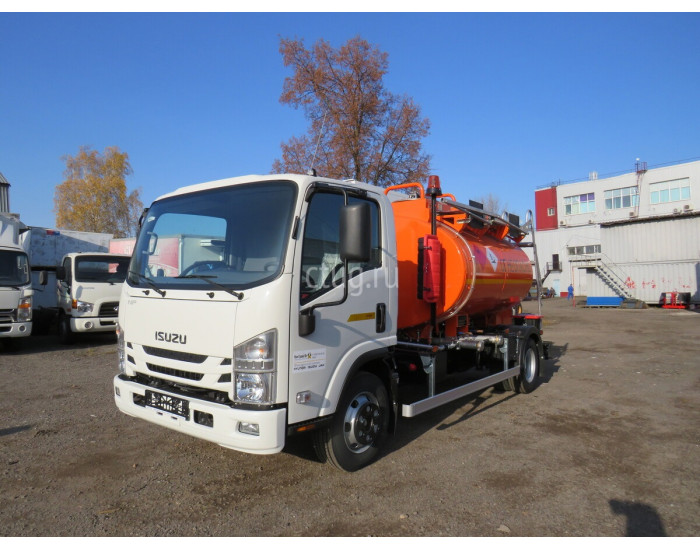 Isuzu ELF 8.0 автотопливозаправщик